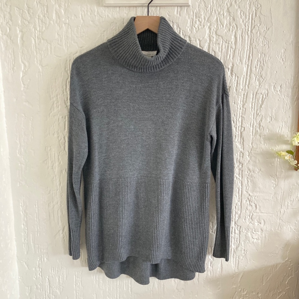 Ann Taylor Loft Gray Longline Long Sleeve Sweater Size Medium